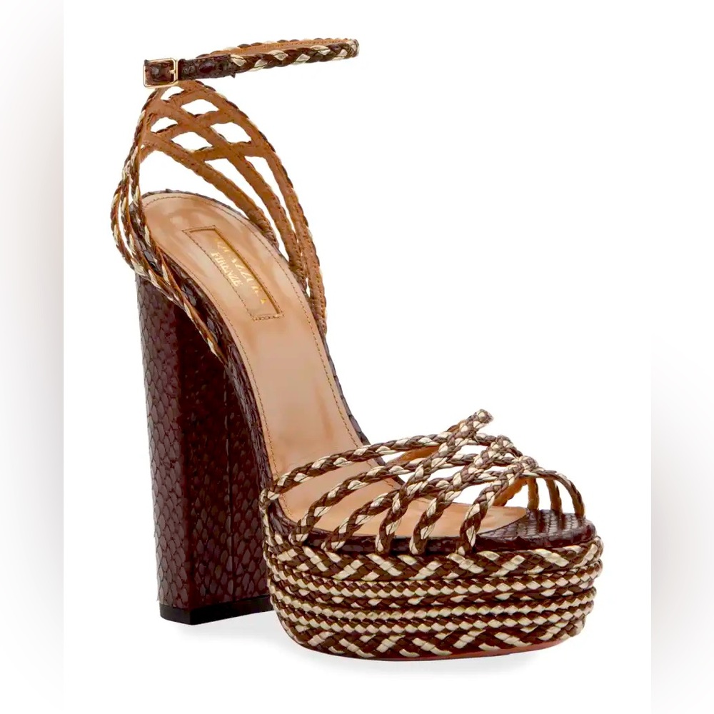 NEVER WORN SHOES